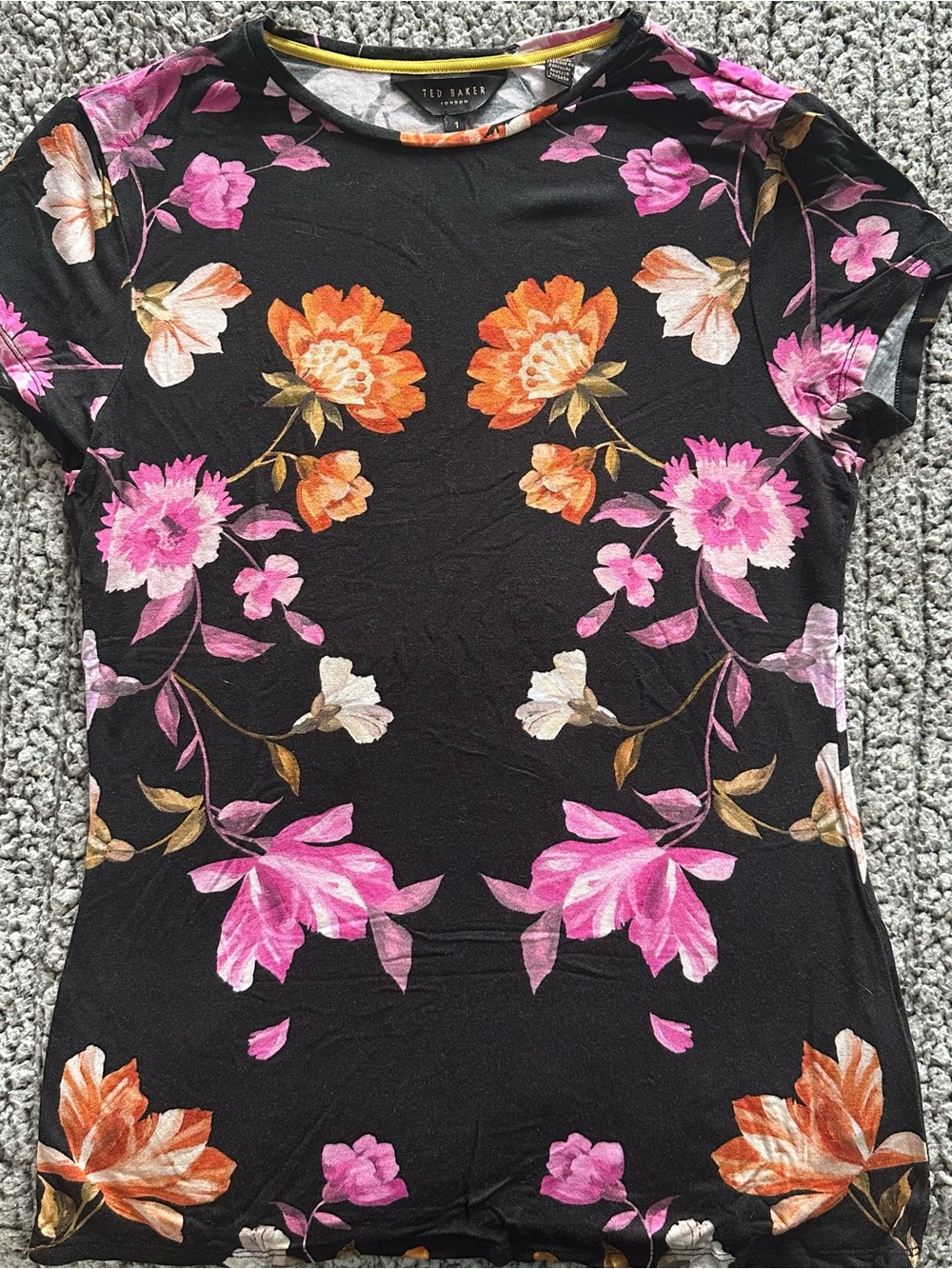 Ted Baker Arbyela Black Floral Short Sleeve Top, Small, Size 1 - Picture 4 of 6